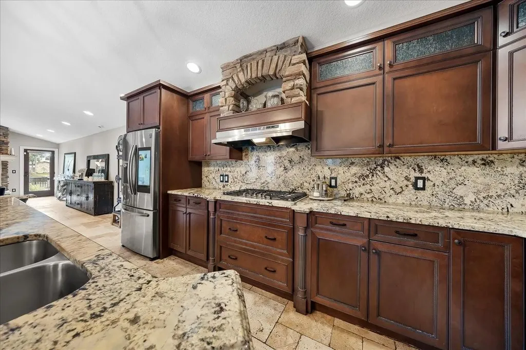 452 SE Paradise Point Road Crystal River FL 34429