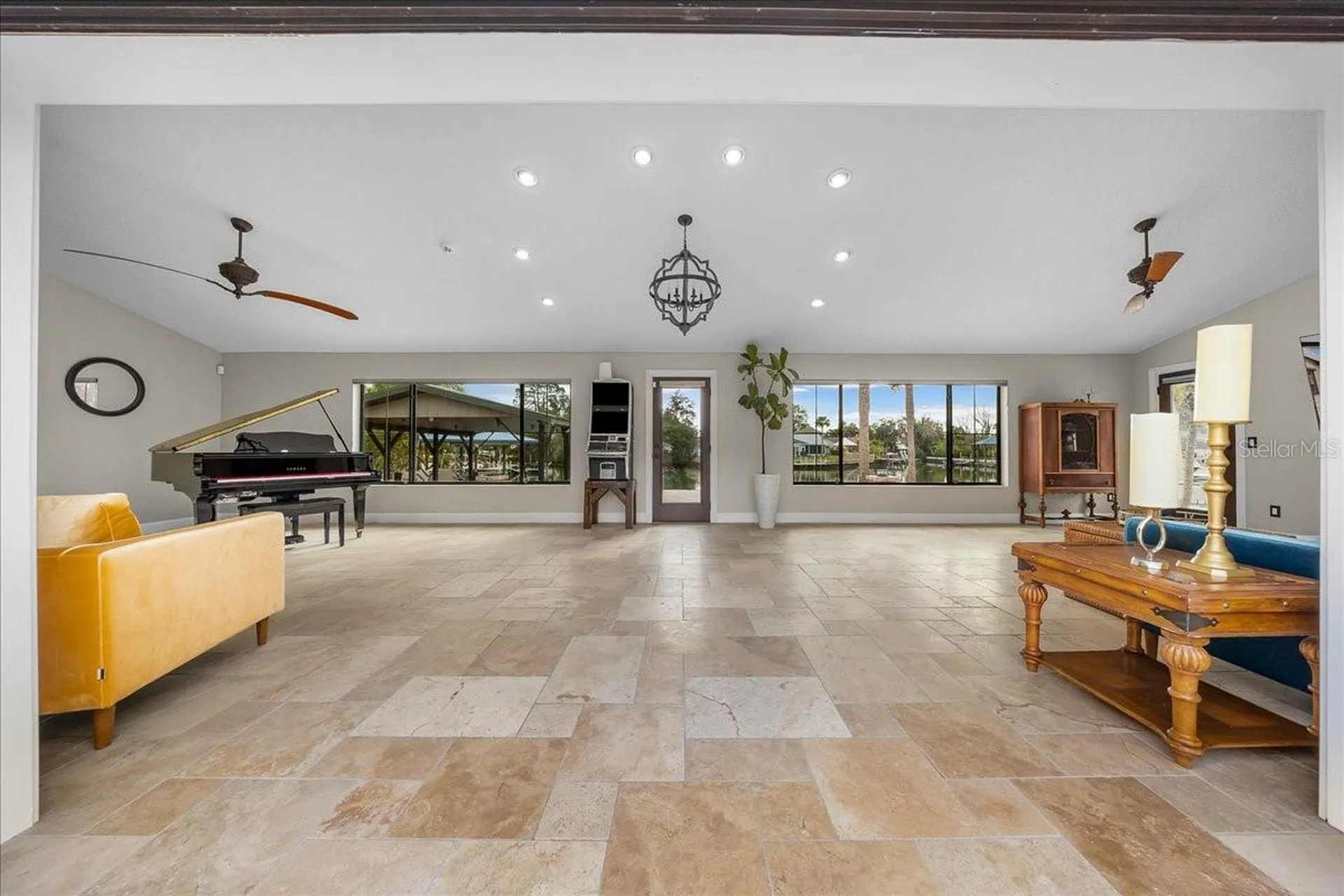 452 SE Paradise Point Road Crystal River FL 34429