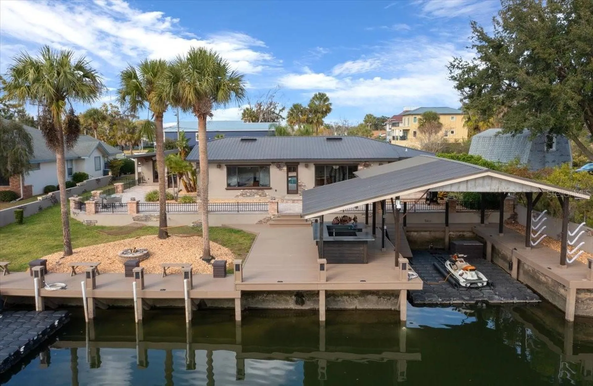 452 SE Paradise Point Road Crystal River FL 34429