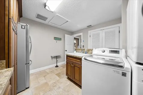 452 SE Paradise Point Road Crystal River FL 34429
