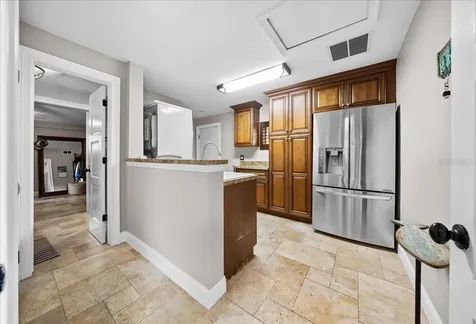 452 SE Paradise Point Road Crystal River FL 34429
