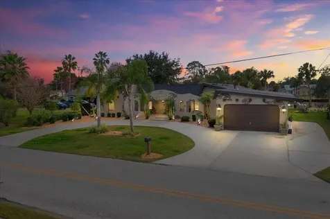 452 SE Paradise Point Road Crystal River FL 34429