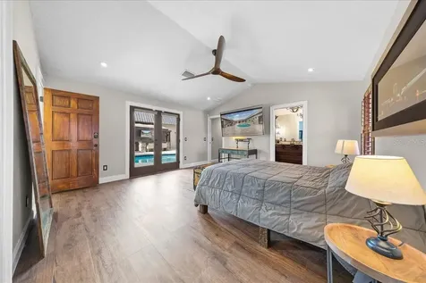 452 SE Paradise Point Road Crystal River FL 34429