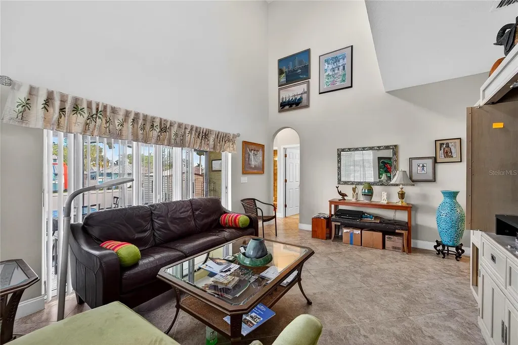 901 Shagos Drive Apollo Beach FL 33572