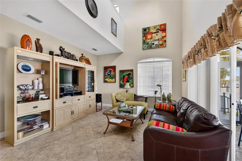 901 Shagos Drive Apollo Beach FL 33572