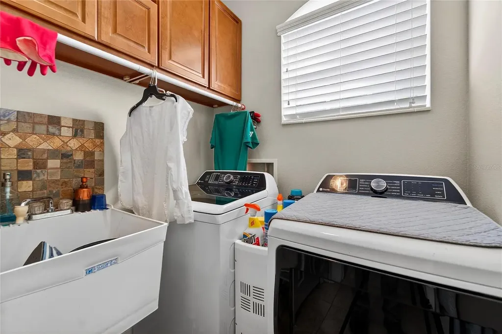901 Shagos Drive Apollo Beach FL 33572