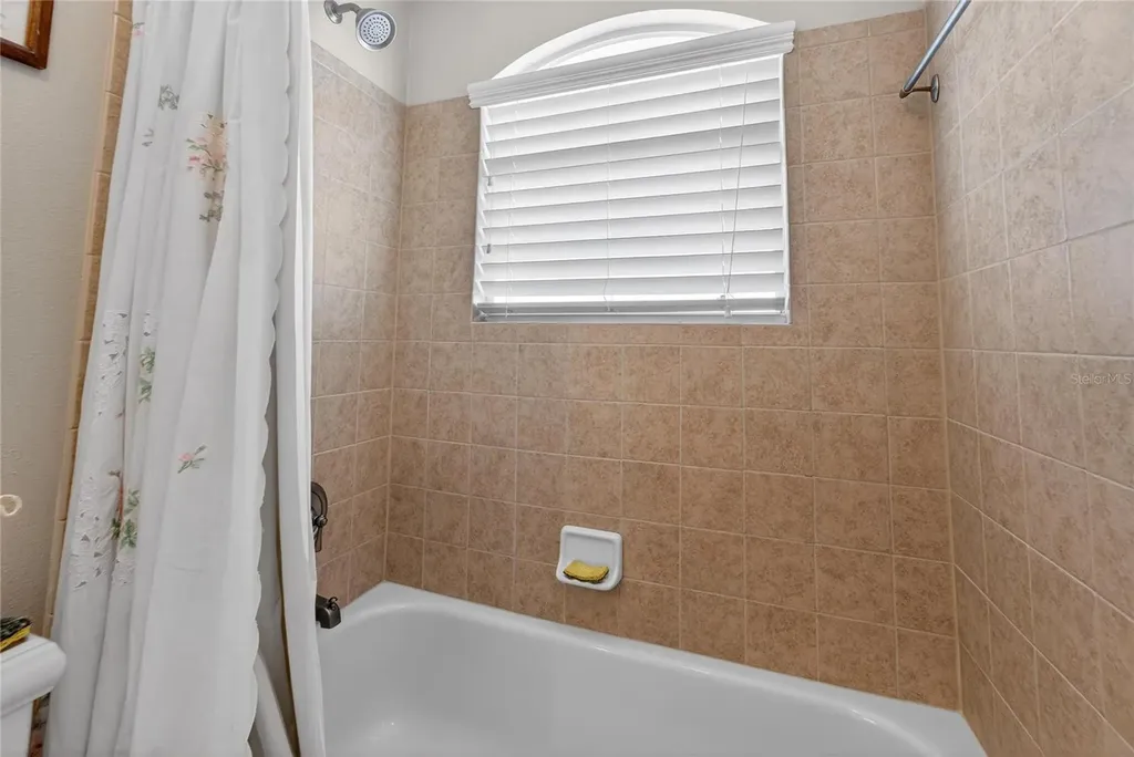 901 Shagos Drive Apollo Beach FL 33572