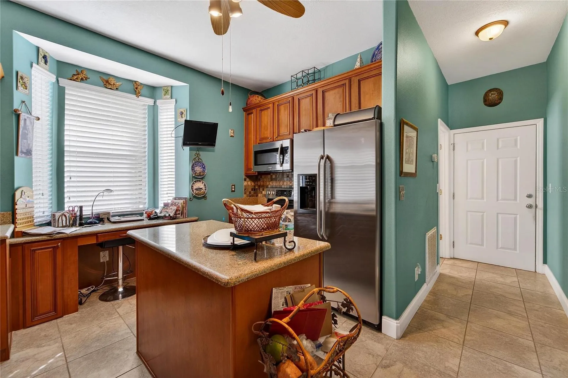 901 Shagos Drive Apollo Beach FL 33572