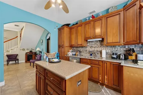 901 Shagos Drive Apollo Beach FL 33572