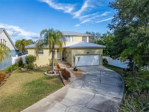 901 Shagos Drive Apollo Beach FL 33572
