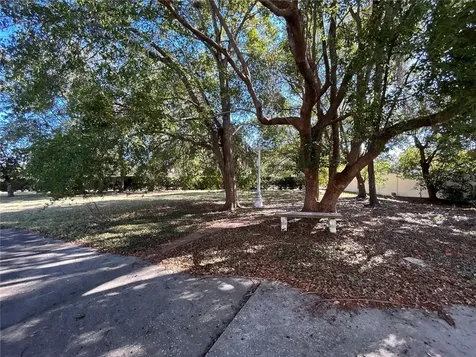1105 Herndon Street Leesburg FL 34748