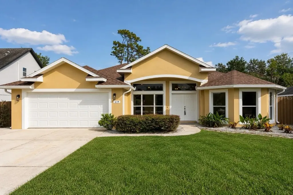 619 Rhodes Drive Deland FL 32720