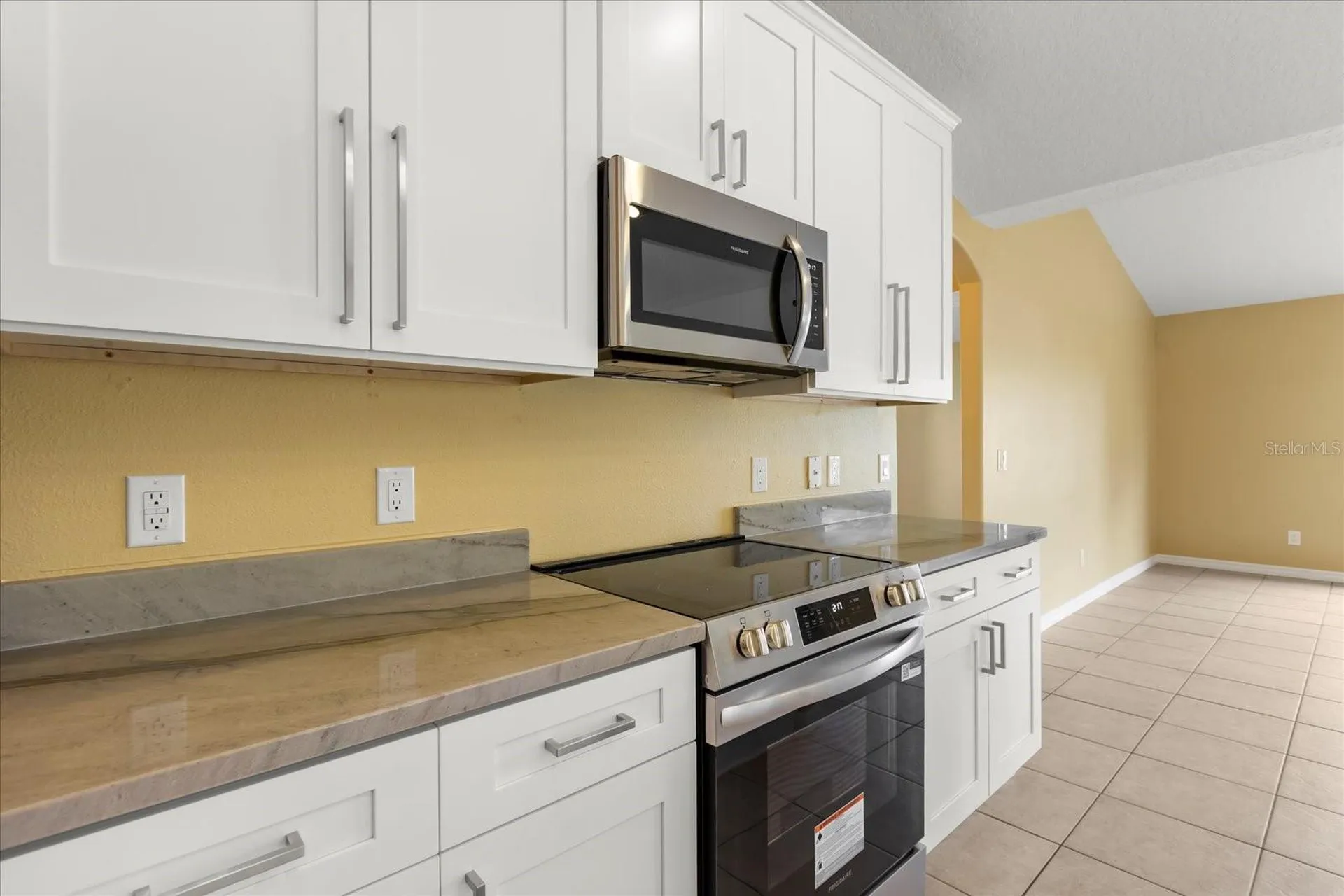 619 Rhodes Drive Deland FL 32720