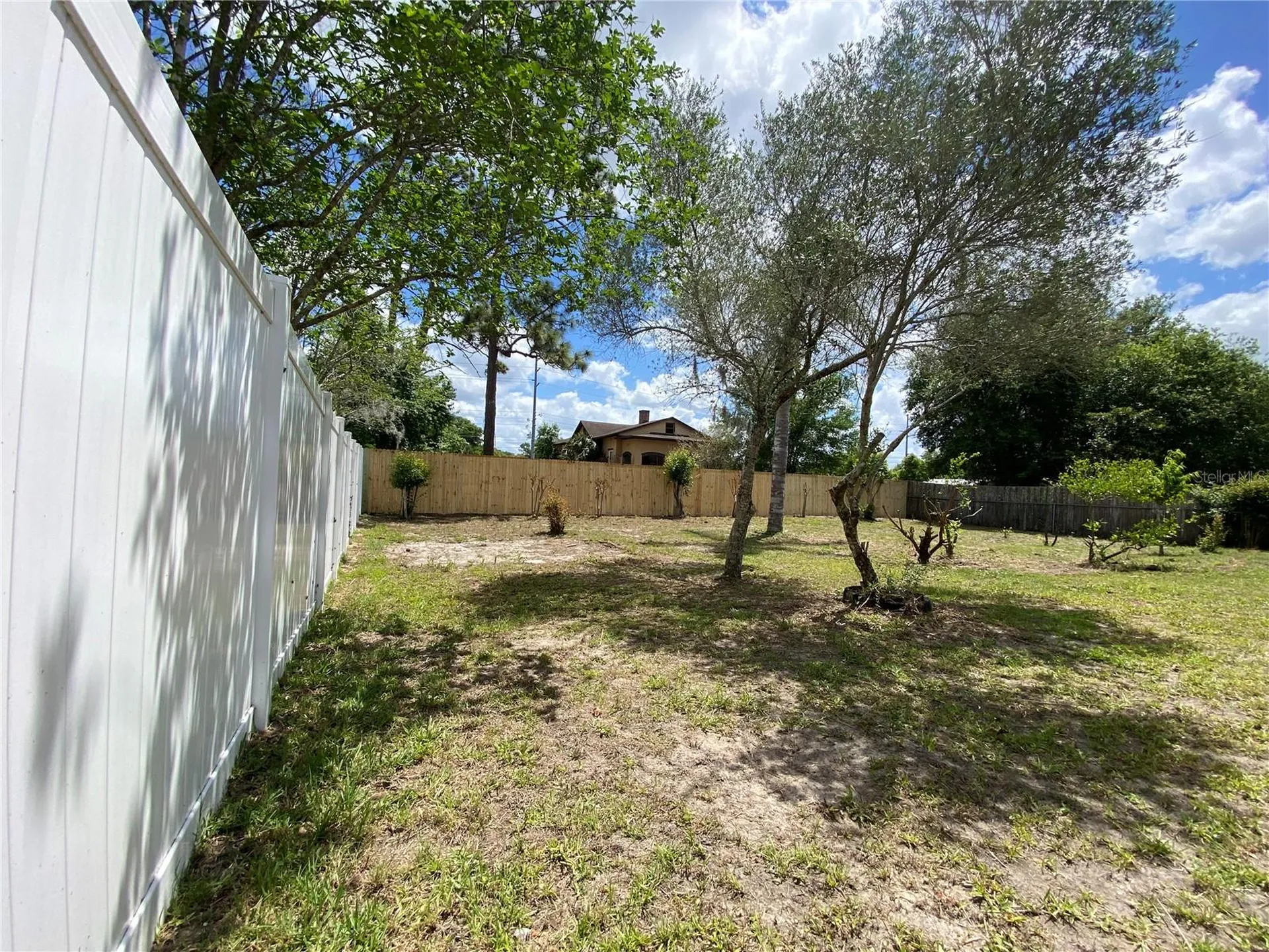 619 Rhodes Drive Deland FL 32720