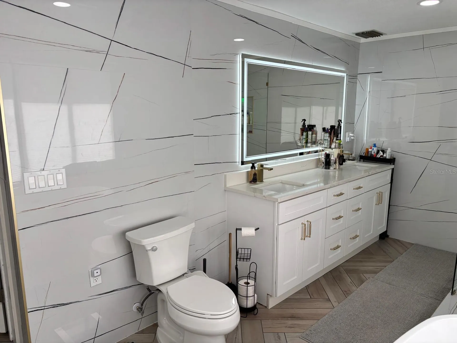 1800 Granada Boulevard Kissimmee FL 34746