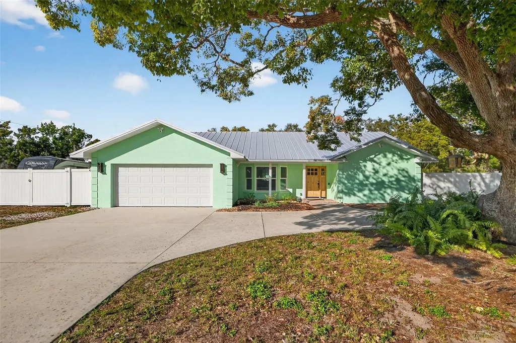 11945 74th Avenue Seminole FL 33772