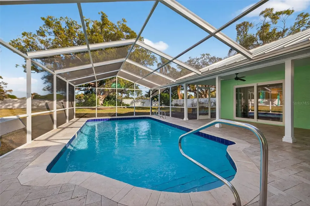 11945 74th Avenue Seminole FL 33772
