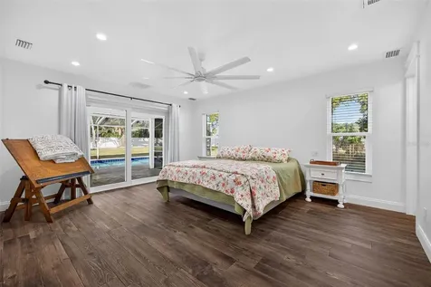 11945 74th Avenue Seminole FL 33772