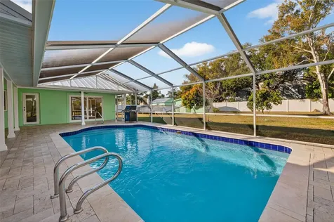 11945 74th Avenue Seminole FL 33772