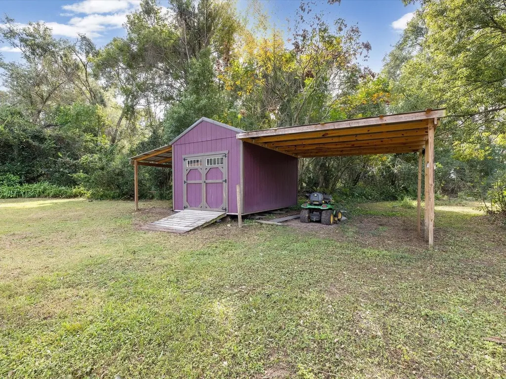 36228 Clinton Avenue Dade City FL 33525