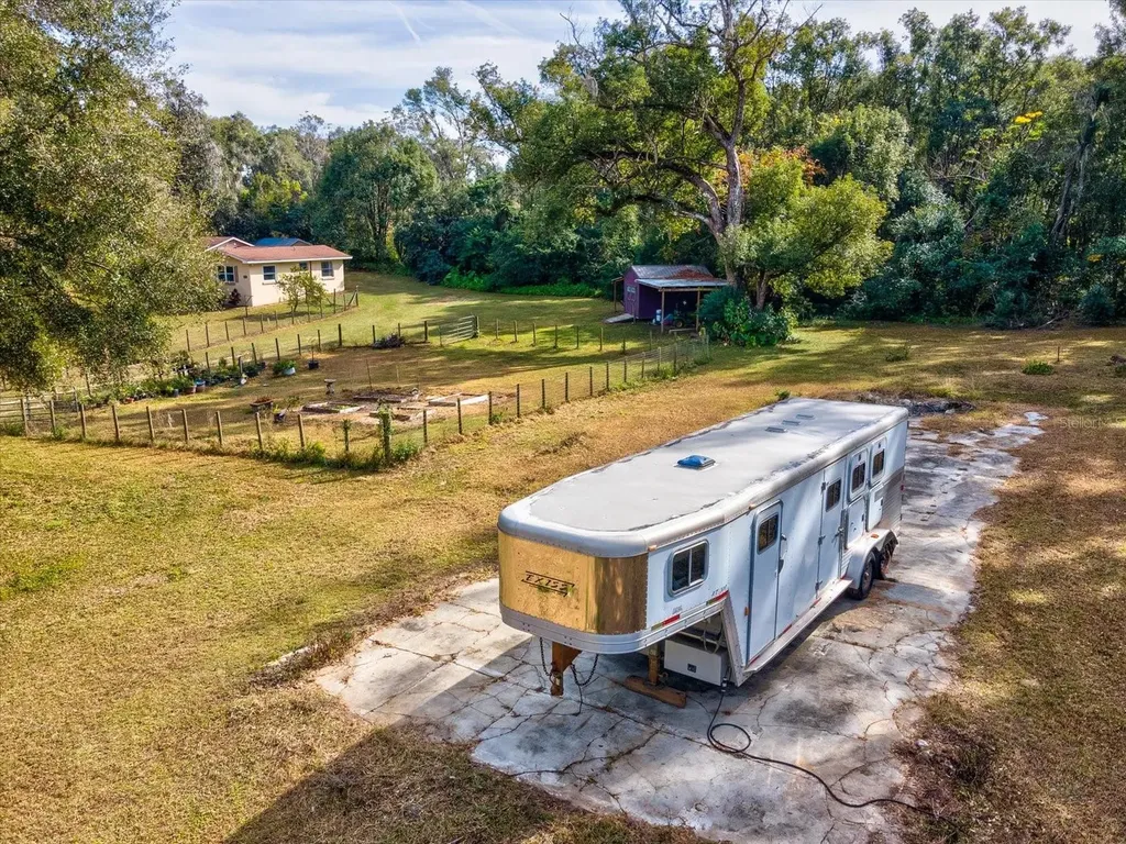 36228 Clinton Avenue Dade City FL 33525