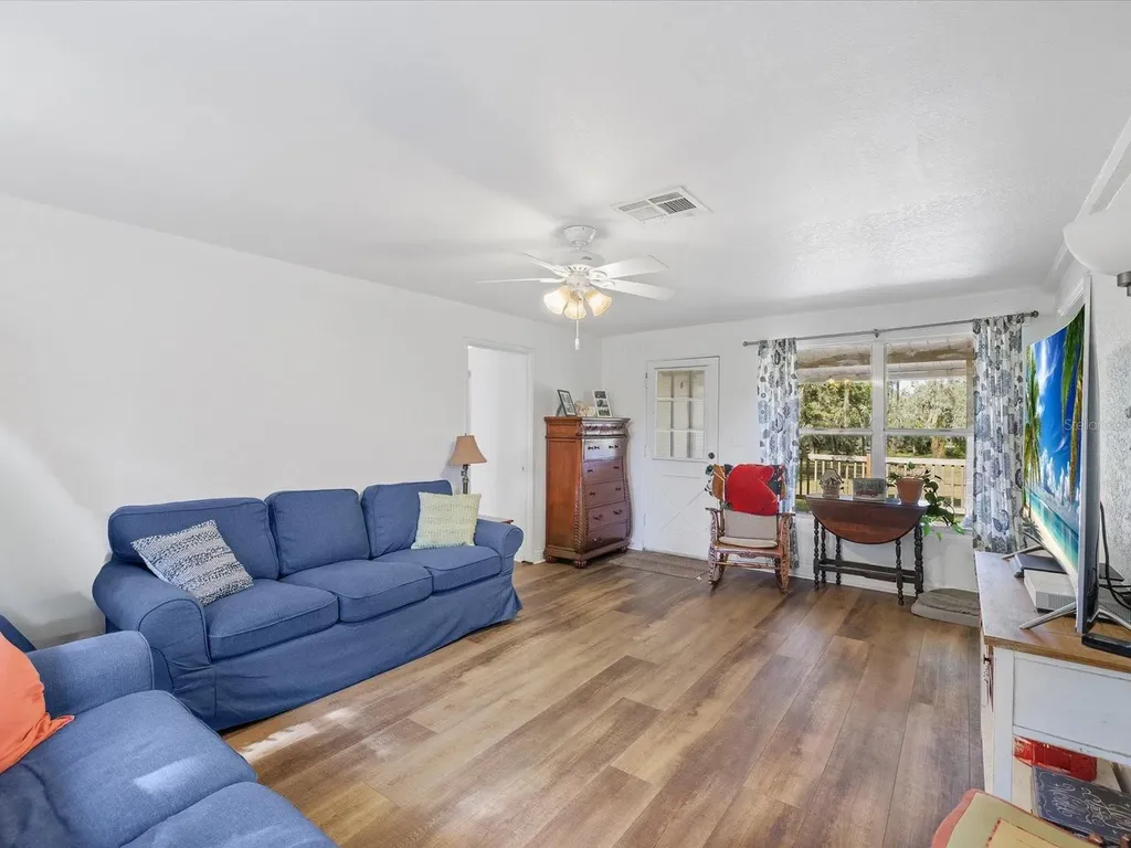 36228 Clinton Avenue Dade City FL 33525