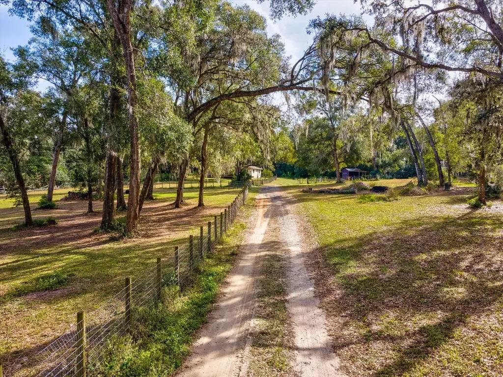 36228 Clinton Avenue Dade City FL 33525