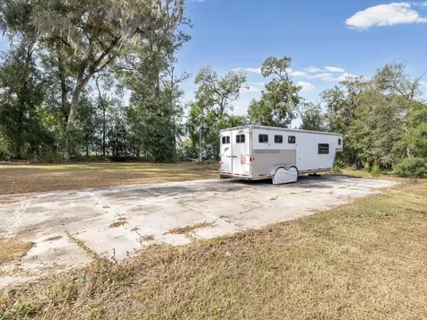 36228 Clinton Avenue Dade City FL 33525