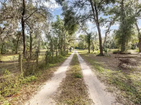 36228 Clinton Avenue Dade City FL 33525