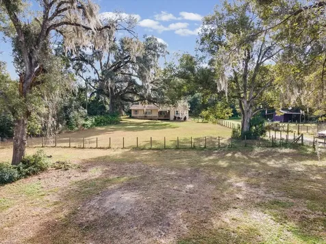 36228 Clinton Avenue Dade City FL 33525