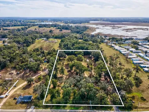 36228 Clinton Avenue Dade City FL 33525