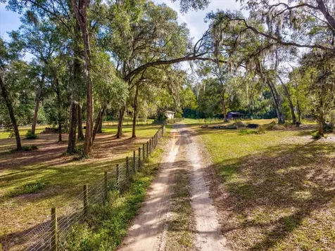 36228 Clinton Avenue Dade City FL 33525