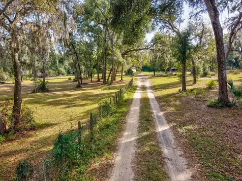 36228 Clinton Avenue Dade City FL 33525