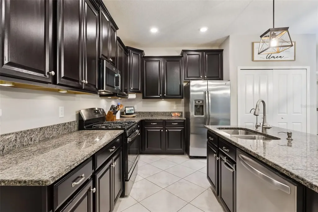 8816 Shady Pavillion Court Land O Lakes FL 34637