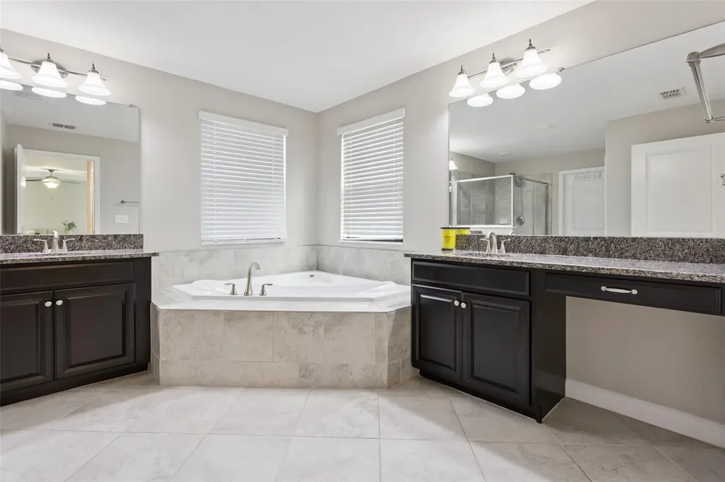 8816 Shady Pavillion Court Land O Lakes FL 34637