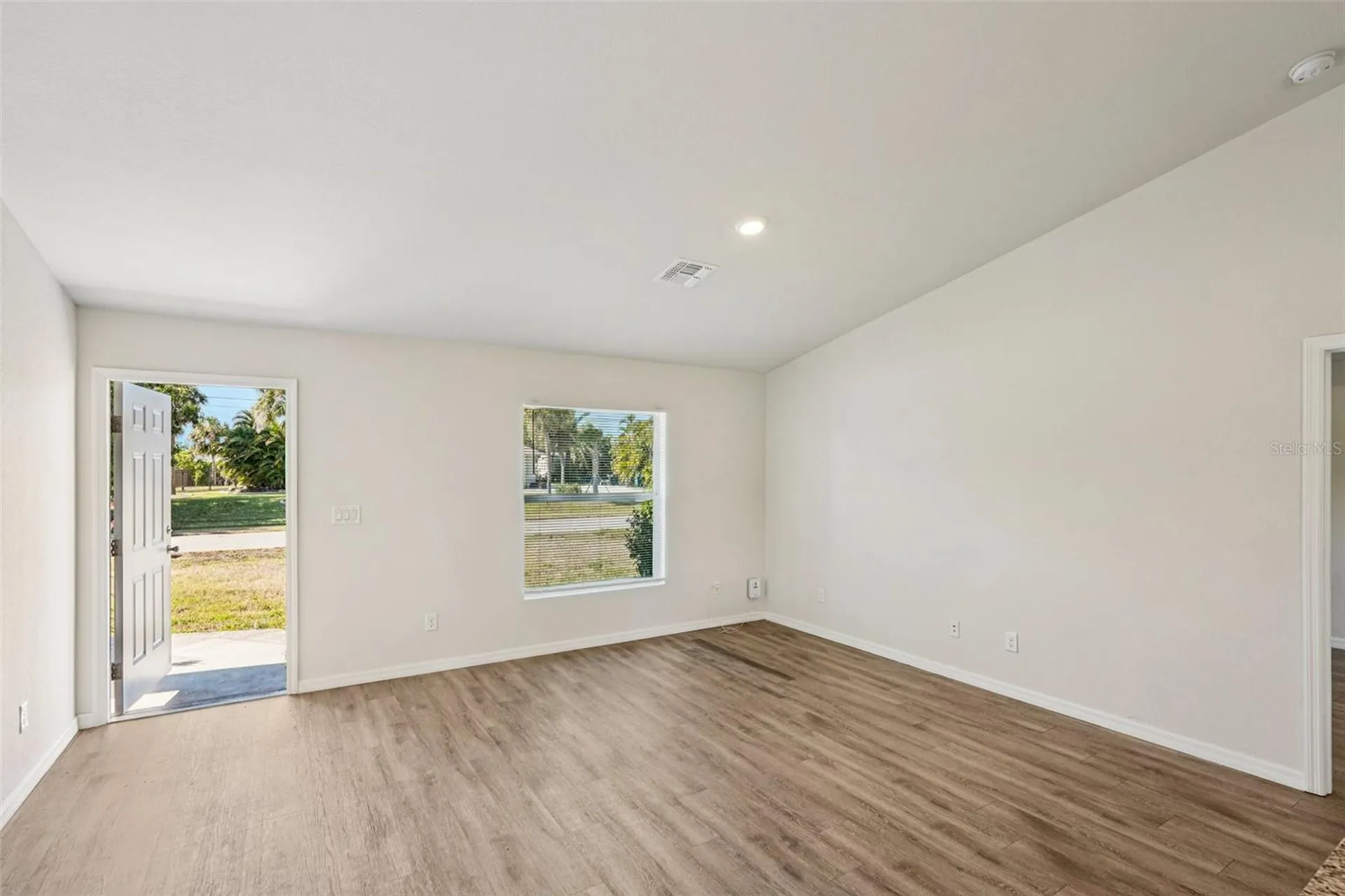 1137 NW 20th Avenue Cape Coral FL 33993