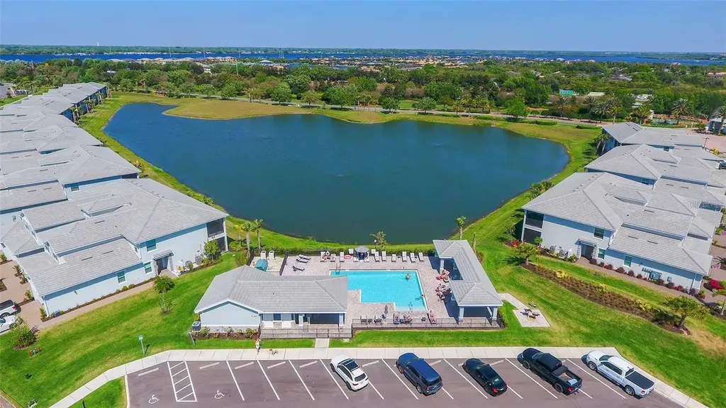 907 Tidewater Shores Loop Bradenton FL 34208