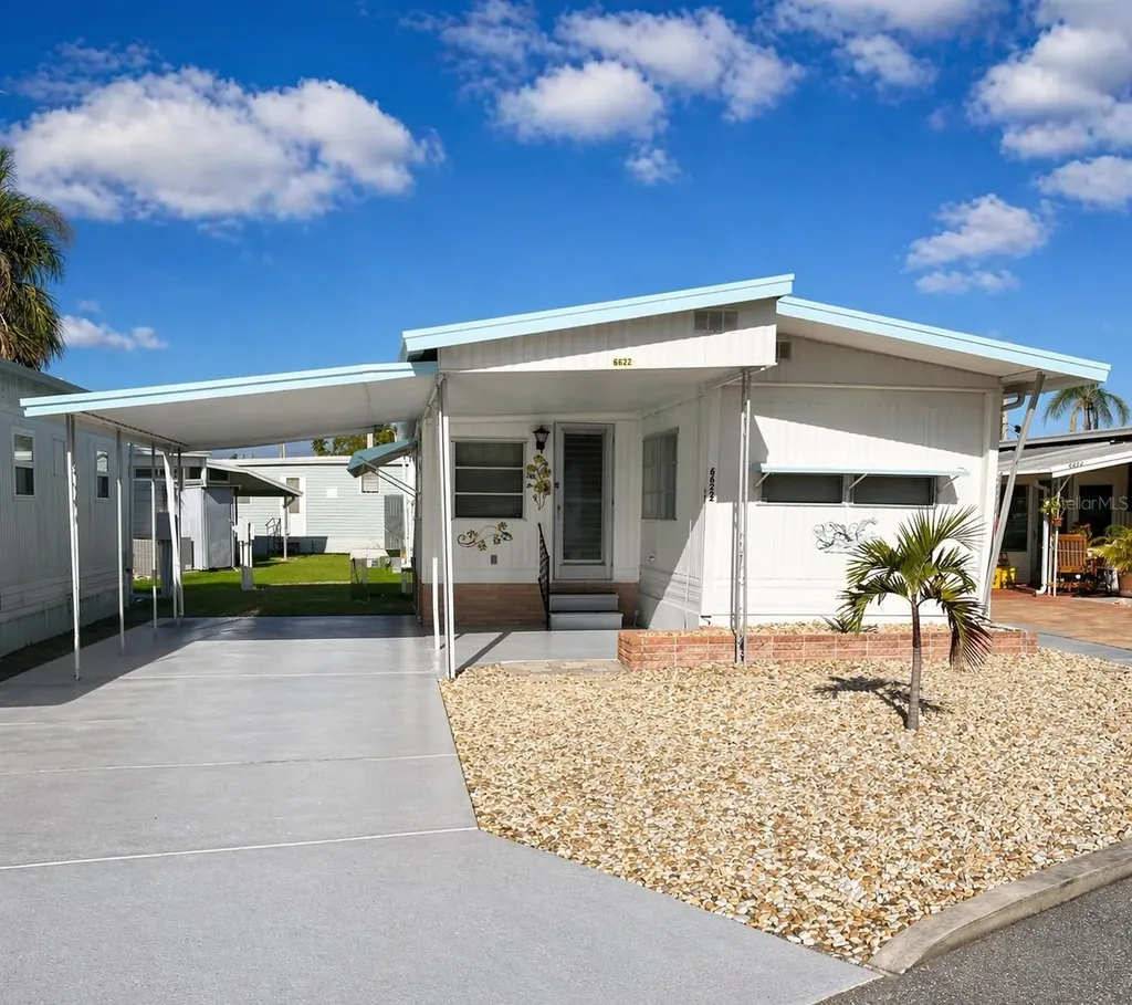 6622 Nebraska Street Bradenton FL 34207