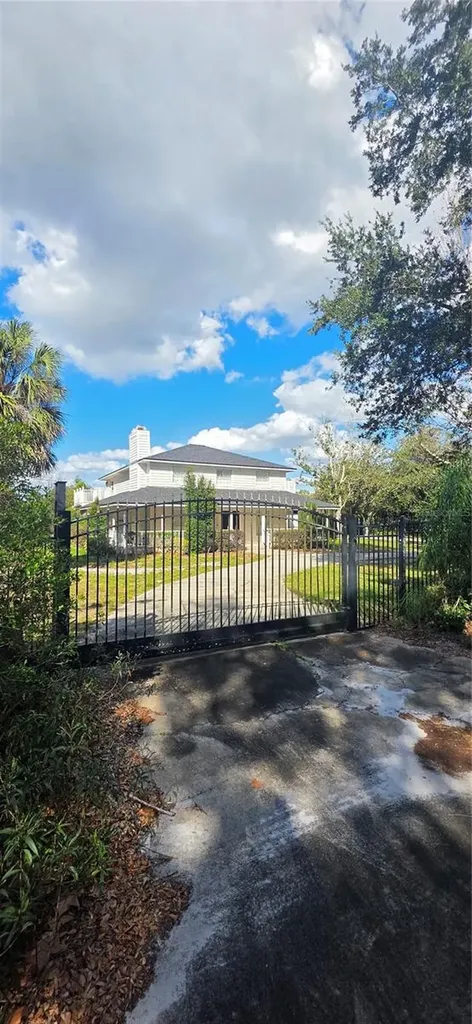 8273 Wilson Terrace Orlando FL 32819
