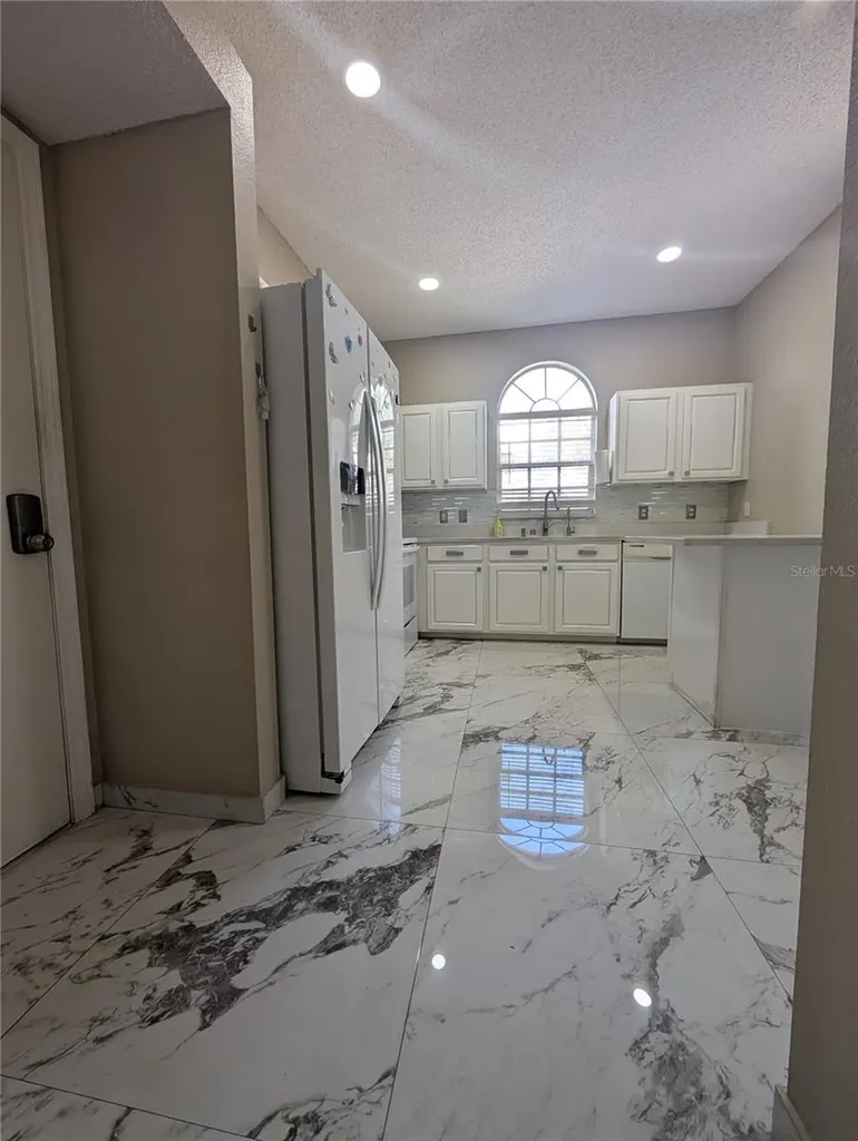 4321 Deermont Circle Tampa FL 33624