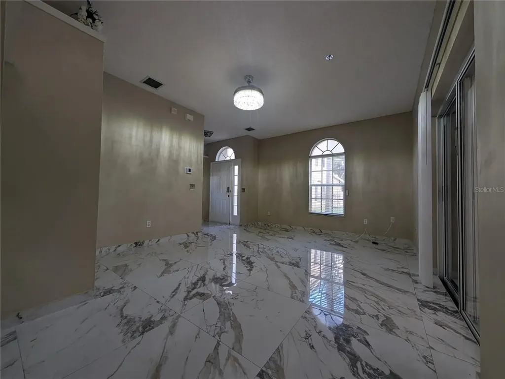 4321 Deermont Circle Tampa FL 33624