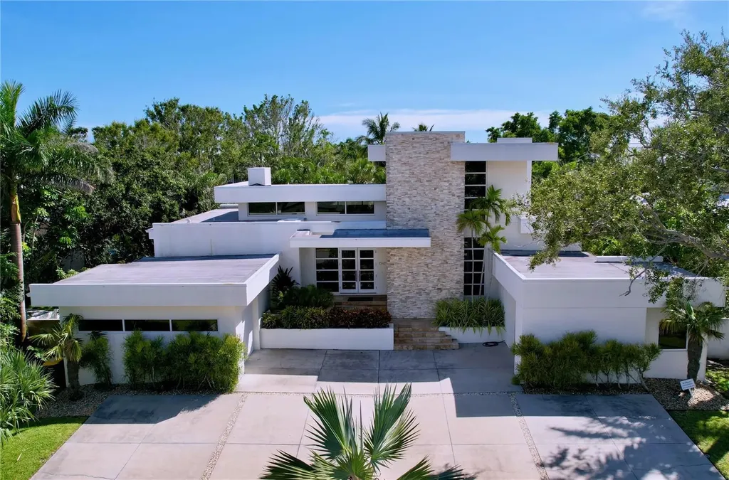 1347 Harbor Drive Sarasota FL 34239