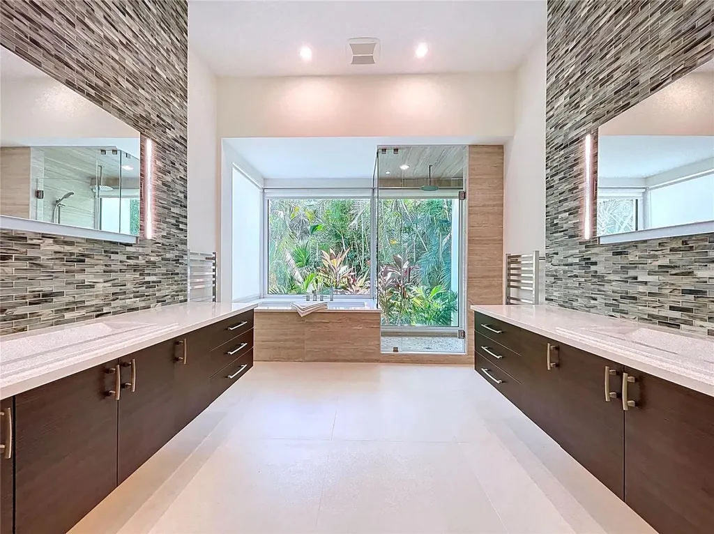 1347 Harbor Drive Sarasota FL 34239