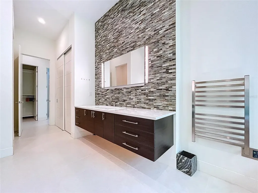 1347 Harbor Drive Sarasota FL 34239