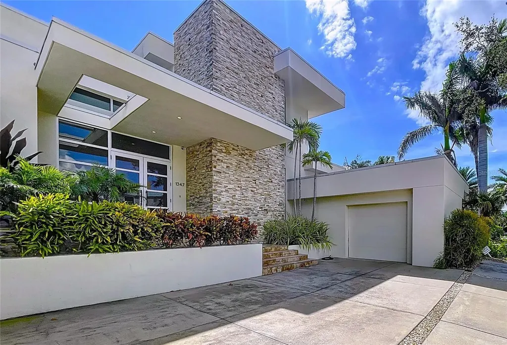 1347 Harbor Drive Sarasota FL 34239