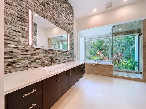 1347 Harbor Drive Sarasota FL 34239