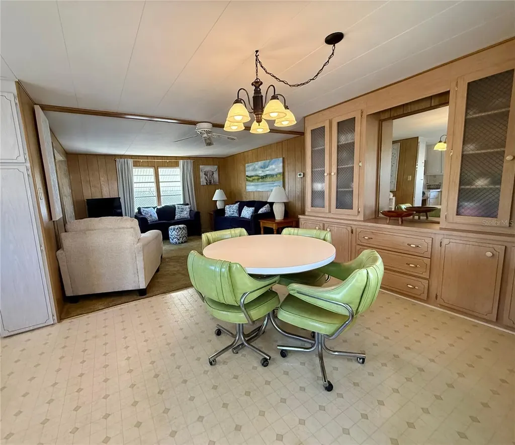 82257 3rd Avenue N Pinellas Park FL 33781