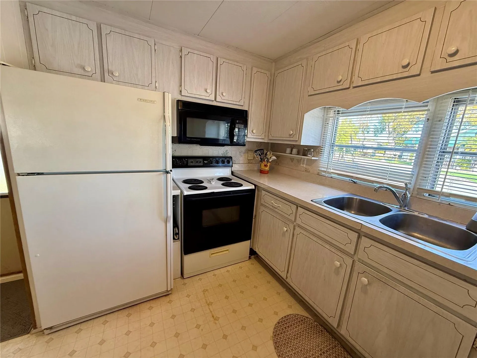 82257 3rd Avenue N Pinellas Park FL 33781