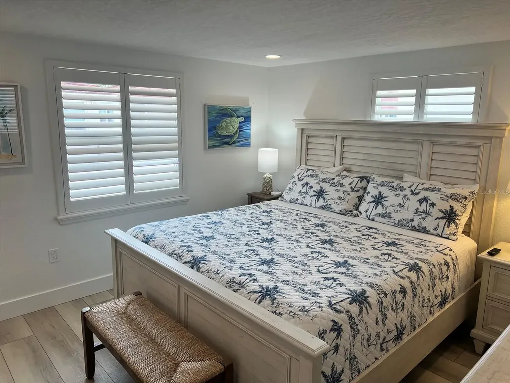 6154 Midnight Pass Road Sarasota FL 34242