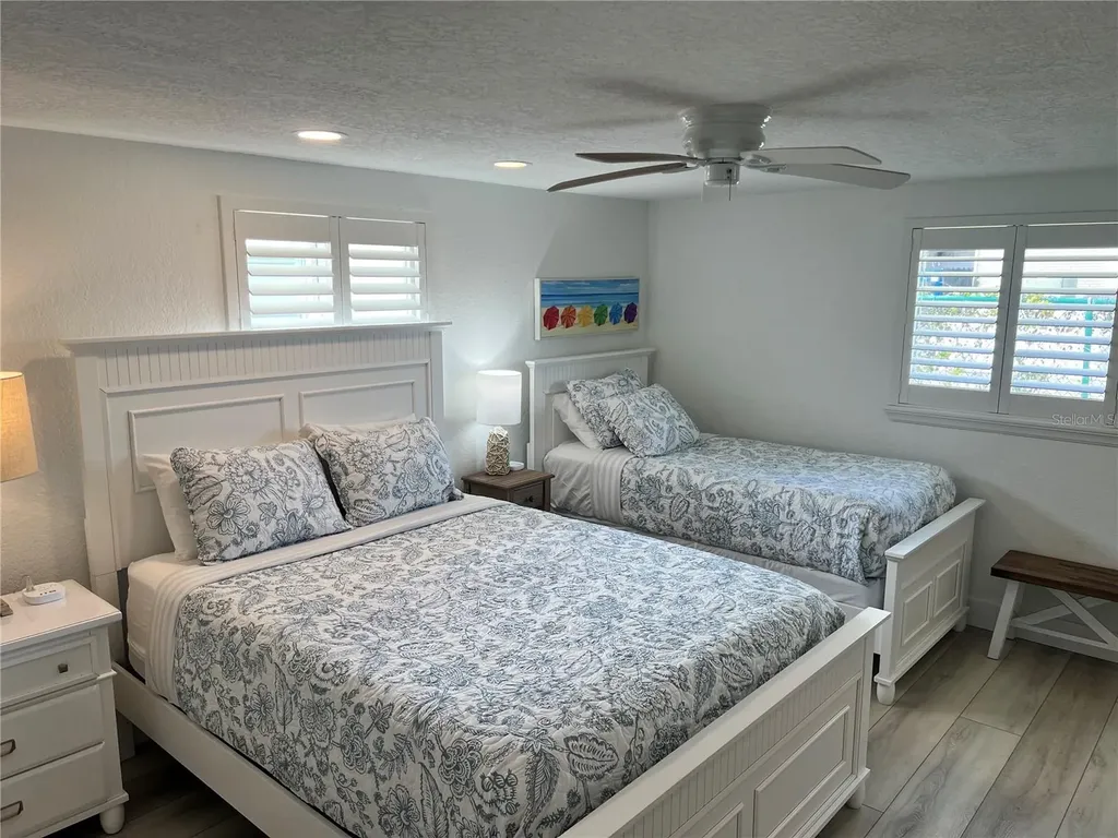 6154 Midnight Pass Road Sarasota FL 34242